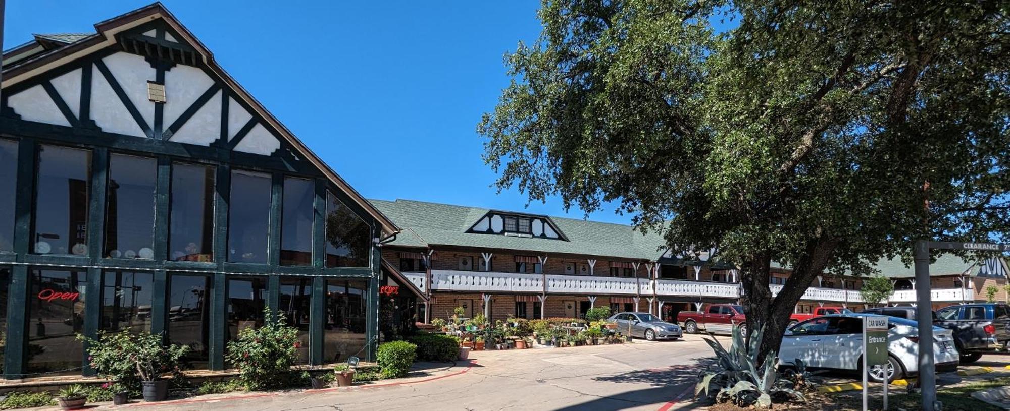 Edelweiss Inn ニューブラウンフェルズ エクステリア 写真